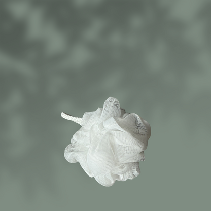 CLEANSING LATHER PUFF